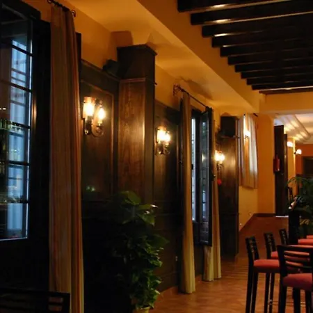 Coso Viejo Hotel